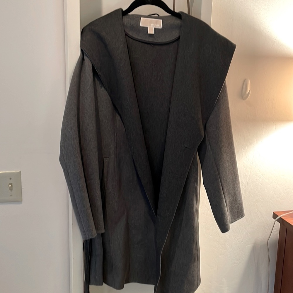 Michael Kors soft grey coat with toe waist